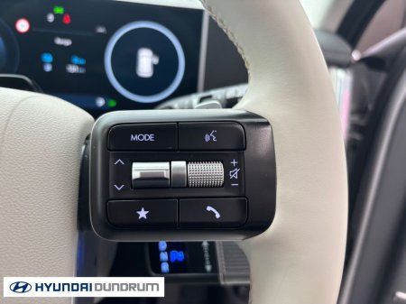 2025 Hyundai Santa Fe Phev Premium €64,950 thumbnail