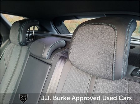 2024 Peugeot 3008 1.5 BlueHDi 130bhp Auto Allure €34,950 thumbnail