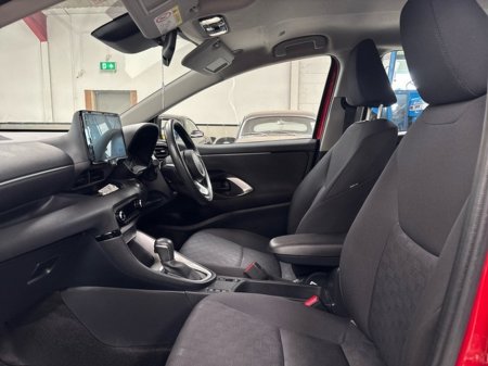 2025 Toyota Yaris - photo 6