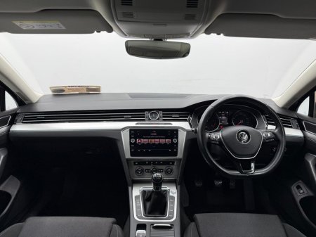 2018 Volkswagen Passat 1.6 TDI 120HP Comfortline €14,950 thumbnail