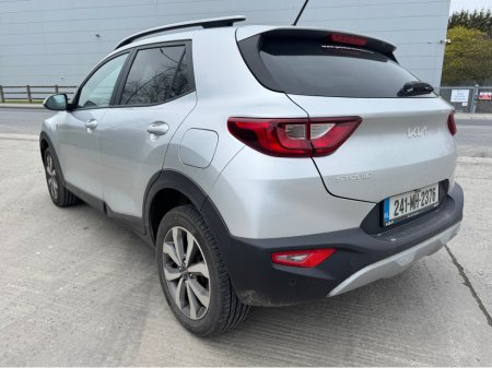 2024 Kia Stonic - thumbnail 4