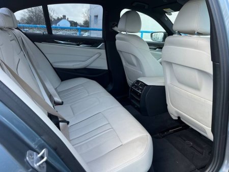 2019 BMW 5 Series 530e M-SPORT COMPETITION 2.0 HYBRID // HEADS-UP DISPLAY // 4 HEATED SEATS // 360 VISUAL PARKING ASSIST €29,900 thumbnail