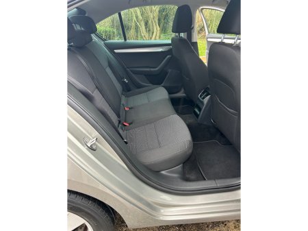 2015 Skoda Octavia AMBITION 1.6 TDI 105HP €8,995 thumbnail