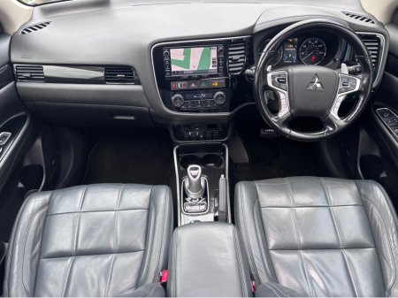2017 Mitsubishi Outlander 2.0 GX5HS PHEV 200BHP // PAN SUNROOF // HIGH SPEC €13,995