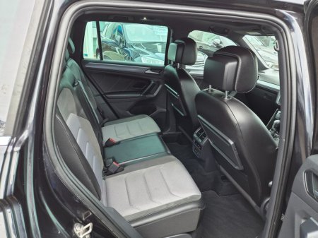 2018 Volkswagen Tiguan - thumbnail 12