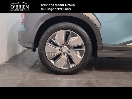 2020 Hyundai Kona Kona EV Premium 64 kWh thumbnail