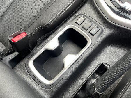 2019 Nissan Navara - thumbnail 15