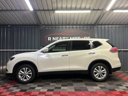 2016 Nissan X-Trail 1.6d SV 7 SEATS €12,950 thumbnail