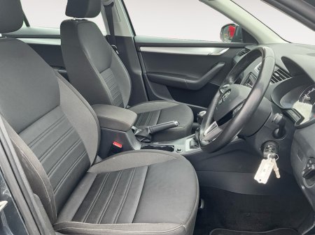 2020 Skoda Octavia AMBITION 1.6 TDI 115HP 4DR €20,500 thumbnail