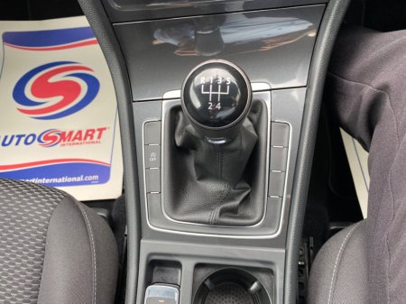 2019 Volkswagen Golf  €10,528 thumbnail