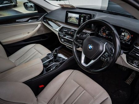 2021 BMW 5 Series 520D 5SSA 4DR Auto €32,950 thumbnail
