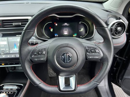 2023 MG ZS EV // LOW MILEAGE // APPLE CARPLAY/ANDROID AUTO // 360 PARKING CAMERAS // DIGITAL CLUSTER €20,900 thumbnail