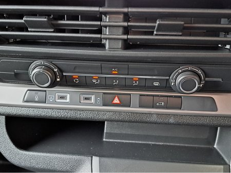 2026 Opel Vivaro KOMFORT L2H1 1.5TD 120BHP thumbnail