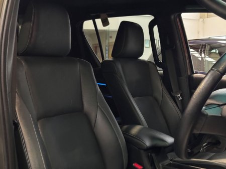 2023 Toyota Hilux - thumbnail 10