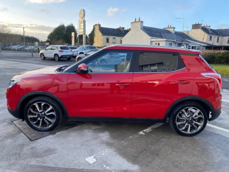 2017 Ssangyong Tivoli - thumbnail 4