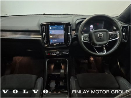 2023 Volvo XC40 - view 2