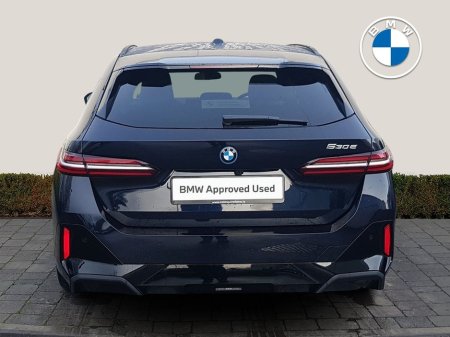 2025 BMW 5 Series - thumbnail 13