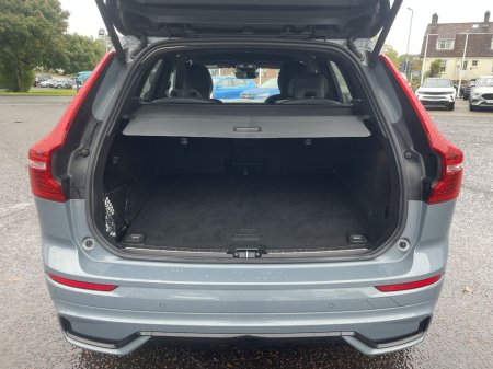 2023 Volvo XC60 Plus thumbnail