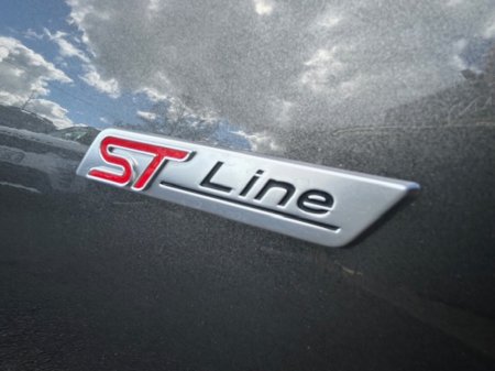 2021 Ford Focus - thumbnail 17