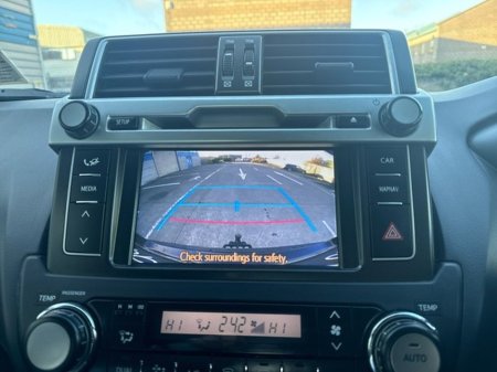 2017 Toyota Landcruiser LWB GX COMMERCIAL // AIR CON // BLUETOOTH // REAR CAMERA // PRICE IS PLUS VAT €25,972 thumbnail