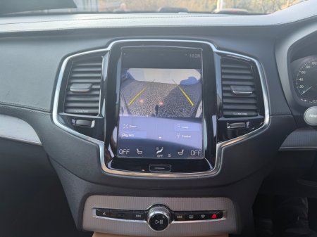 2016 Volvo XC90 - thumbnail 22