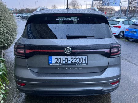 2020 Volkswagen T-Cross R-LINE 1.0 TSI PETROL MANUAL //SAT NAV//ADAPTIVE CRUISE CONTROL//REVERSE CAMERA// €18,950 thumbnail