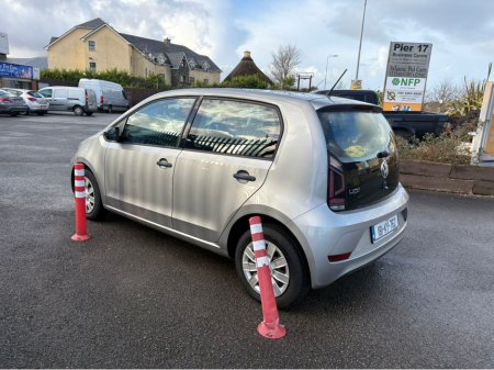 2018 Volkswagen up! UP| TAKE 1.0 60HP 5DR €9,950 thumbnail