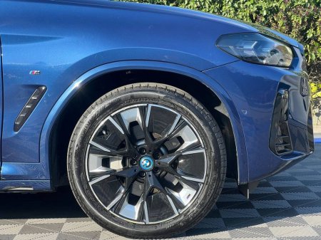 2024 BMW iX3 - thumbnail 11