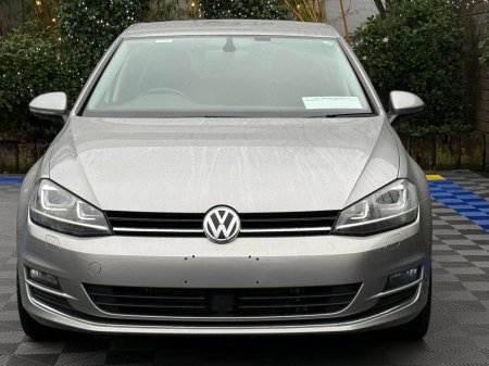 2015 Volkswagen Golf R-LINE PACK 1.2 TSI // LOUNG EDITION // VERY LOW MILEAGE // BLUETOOTH MUSIC // ADAPTIVE CRUISE CONTROL €14,900 thumbnail