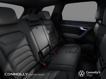 2026 Volkswagen Touareg R 3.0 TSI PHEV 462HP €114,665 thumbnail