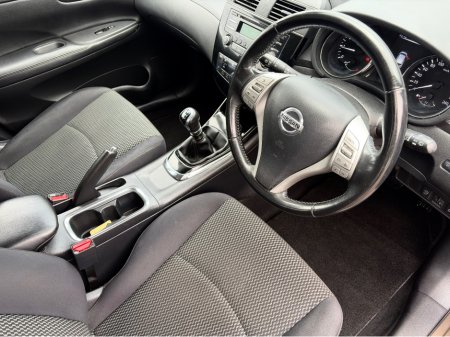 2016 Nissan Pulsar - thumbnail 8