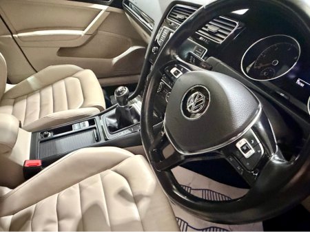 2017 Volkswagen Golf - thumbnail 9