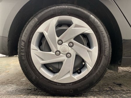 2025 Hyundai i20 - thumbnail 5