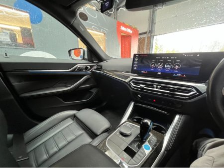 2022 BMW i4 - thumbnail 23