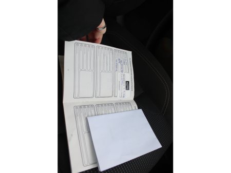 2016 Ford Fiesta - thumbnail 14