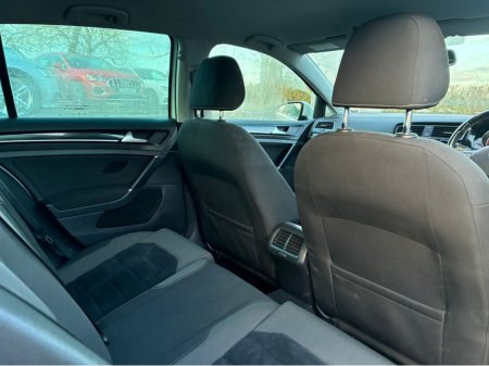 2016 Volkswagen Golf HIGHLINE 1.6 TDI (CAMERA+NEW NCT) €11,500 thumbnail