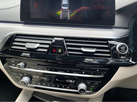 2018 BMW 5 Series - thumbnail 18