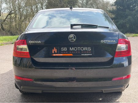2016 Skoda Octavia - thumbnail 5