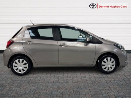 2015 Toyota Yaris 1.0 5DR LUNA MC €8,995 thumbnail