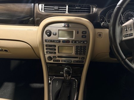 2010 Jaguar X-Type - thumbnail 12