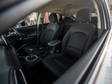 2018 Hyundai i30 - thumbnail 31