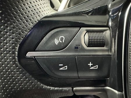 2024 Peugeot 3008 1.5 BlueHDi 130bhp GT €33,800 thumbnail