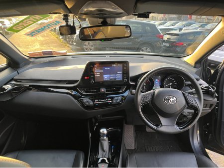 2023 Toyota C-HR SOL MODELLISTA AUTOMATIC HYBRID 1.8 PETROL //360 PARKING CAMERAS//ADAPTIVE CRUISE CONTROL//HALF LEATHER HEATED SEATS//KEYLESS ENTRY// €29,950 thumbnail