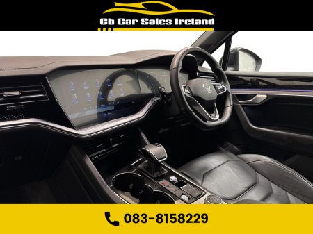 2023 Volkswagen Touareg - thumbnail 5