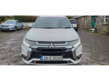 2020 Mitsubishi Outlander 2.4 DYNAMICS PHEV 221 €22,750 thumbnail