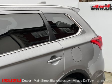 2019 Mitsubishi Outlander DIESEL AWD 6 SPEED MANUAL 7 SEATER €22,900 thumbnail