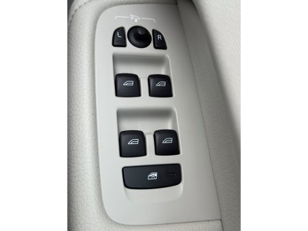 2021 Volvo XC60 - thumbnail 31