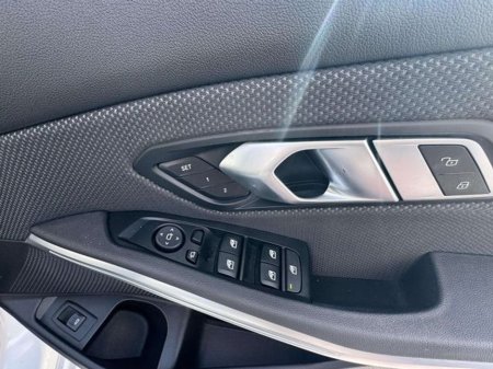 2020 BMW 3 Series - thumbnail 11
