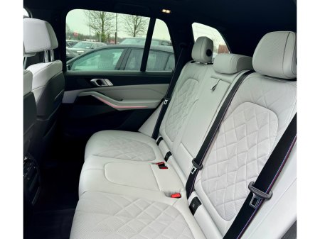 2025 BMW X5 50e *Very High Spec* M SPORT XDRIVE thumbnail