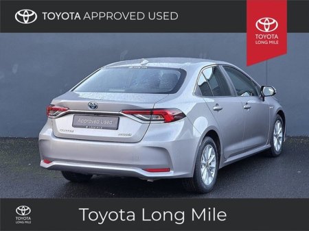 2022 Toyota Corolla 1.8 Hybrid Luna Saloon 4dr €25,949 thumbnail